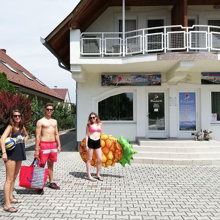 St.Florian Apartman เคสเท ภายนอก รูปภาพ